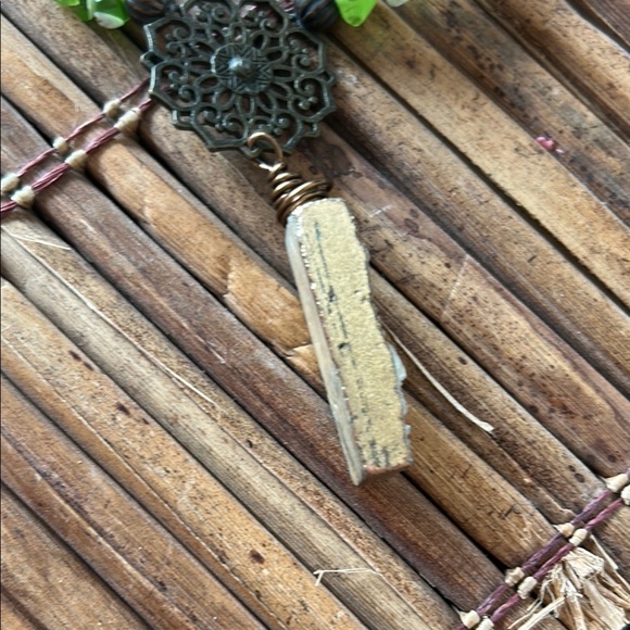 Raw Druzy Quartz Bar Necklace – Earthy Boho Style - Picture 9 of 14